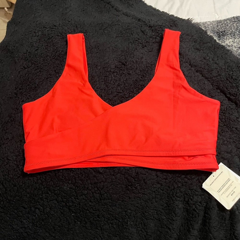 SPORTS BRA